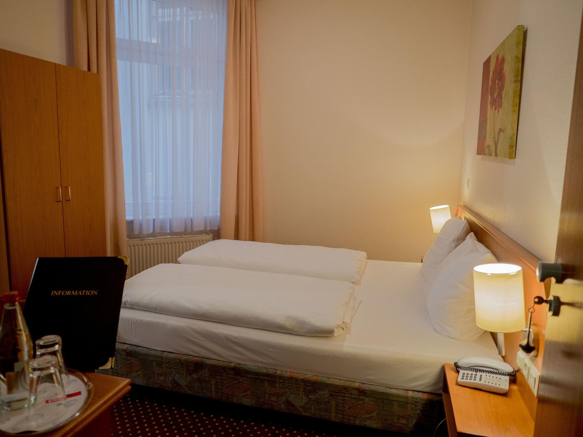 Hotel Lumen Am Hauptbahnhof Hamburg Eksteriør bilde